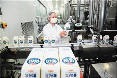 光明乳業(yè) 領(lǐng)鮮品質(zhì)生活